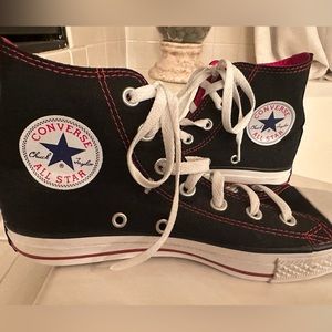 Authentic Chuck Taylor Converse High Tops Size 9 Women’s